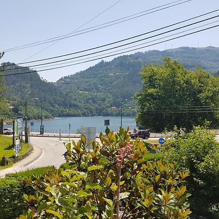 Sobreiro Apartamentos Rio Caldo Exterior photo